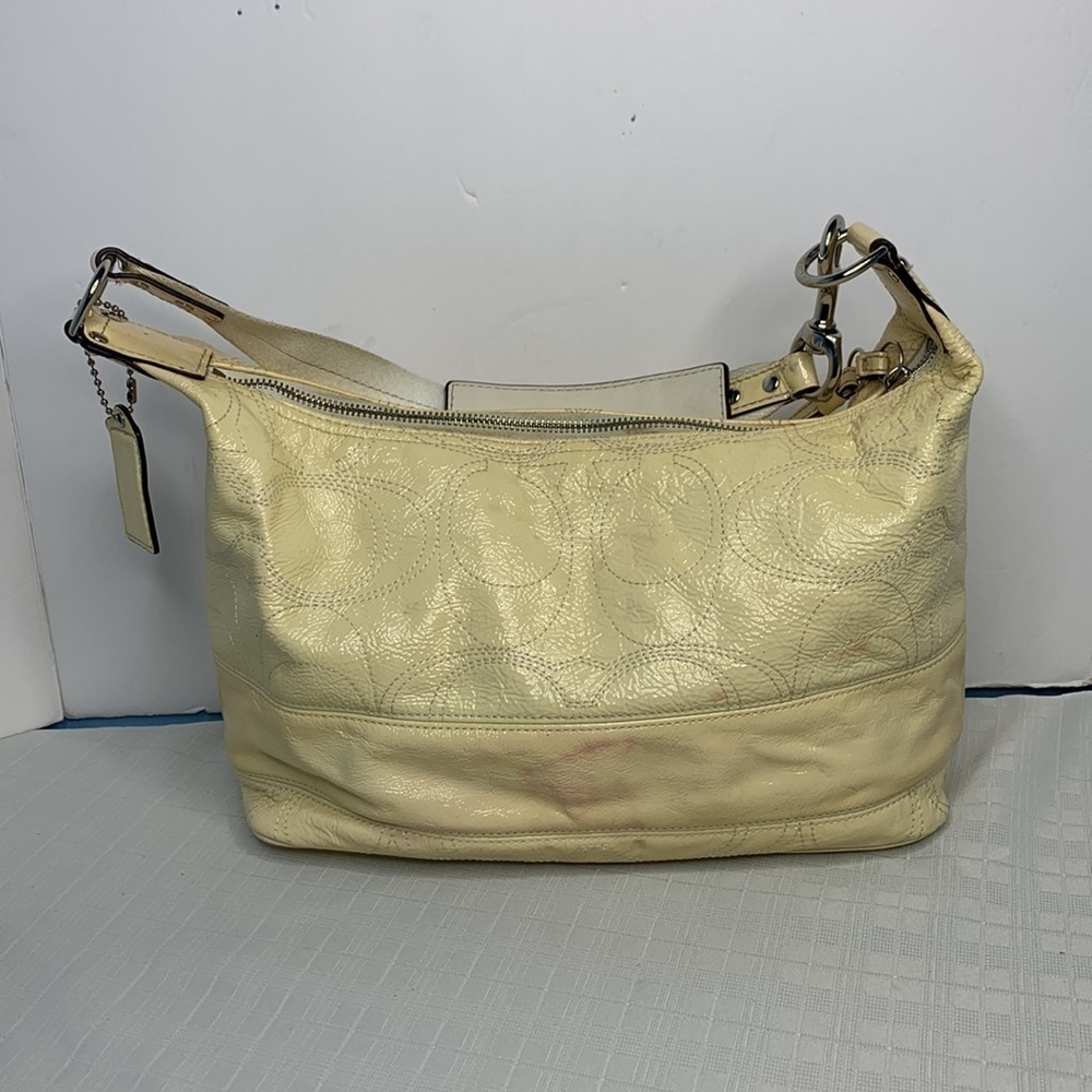 Coach Ivory Signature Stitch Crinkled Patent Leather Zip Hobo Shoulder Bag - Picture 3 of 9